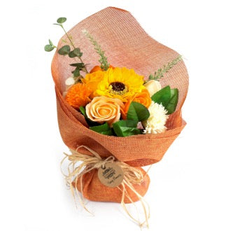 Buchet de Flori Portocalii de Sapun