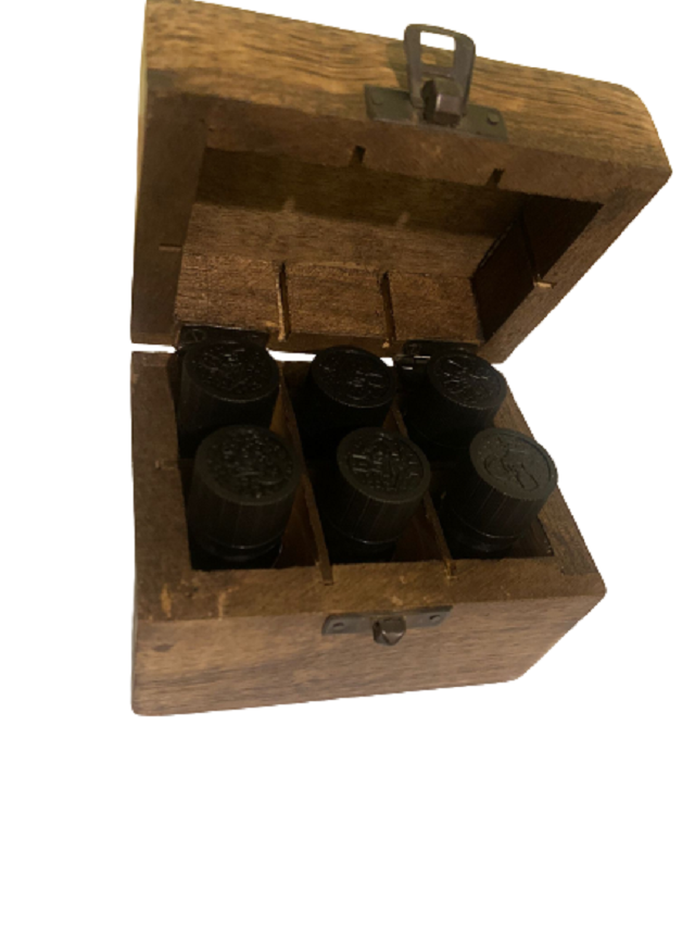 Ulei Esential de Lavanda in Cutie de Mango