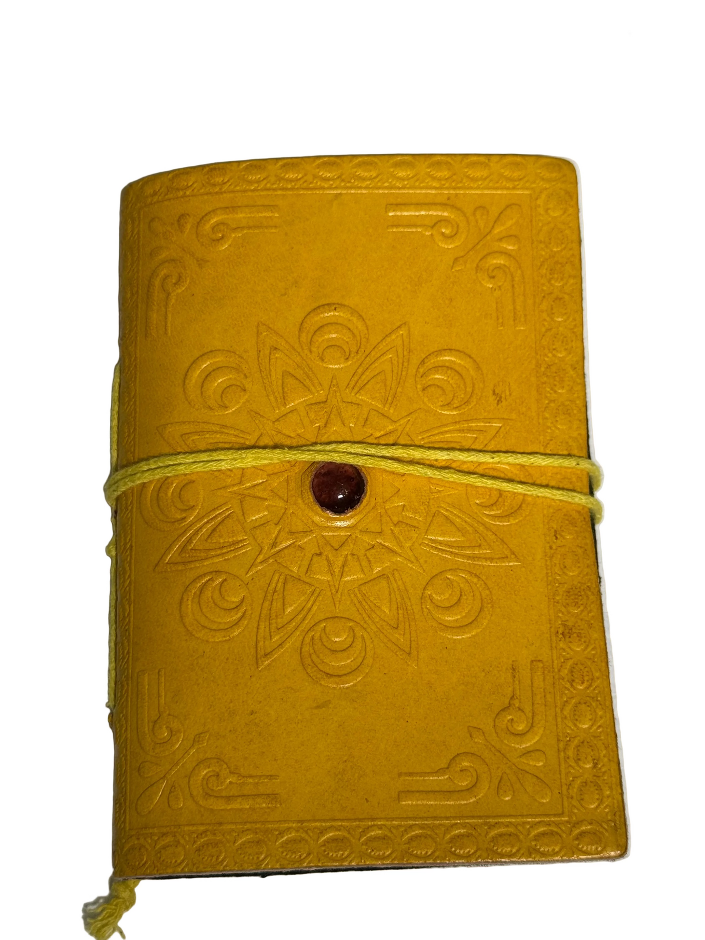 Agendă Galbenă cu piatră semiprețioasă decorativă și design inspirat de simbolistica chakrelor, 96 de pagini, format compact 9 × 13 cm – Cotomag
