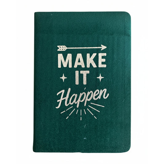 Agendă cu copertă moale din catifea verde, mesaj Make It Happen, 80 de pagini și dimensiunea de 15 × 21 cm – Cotomag