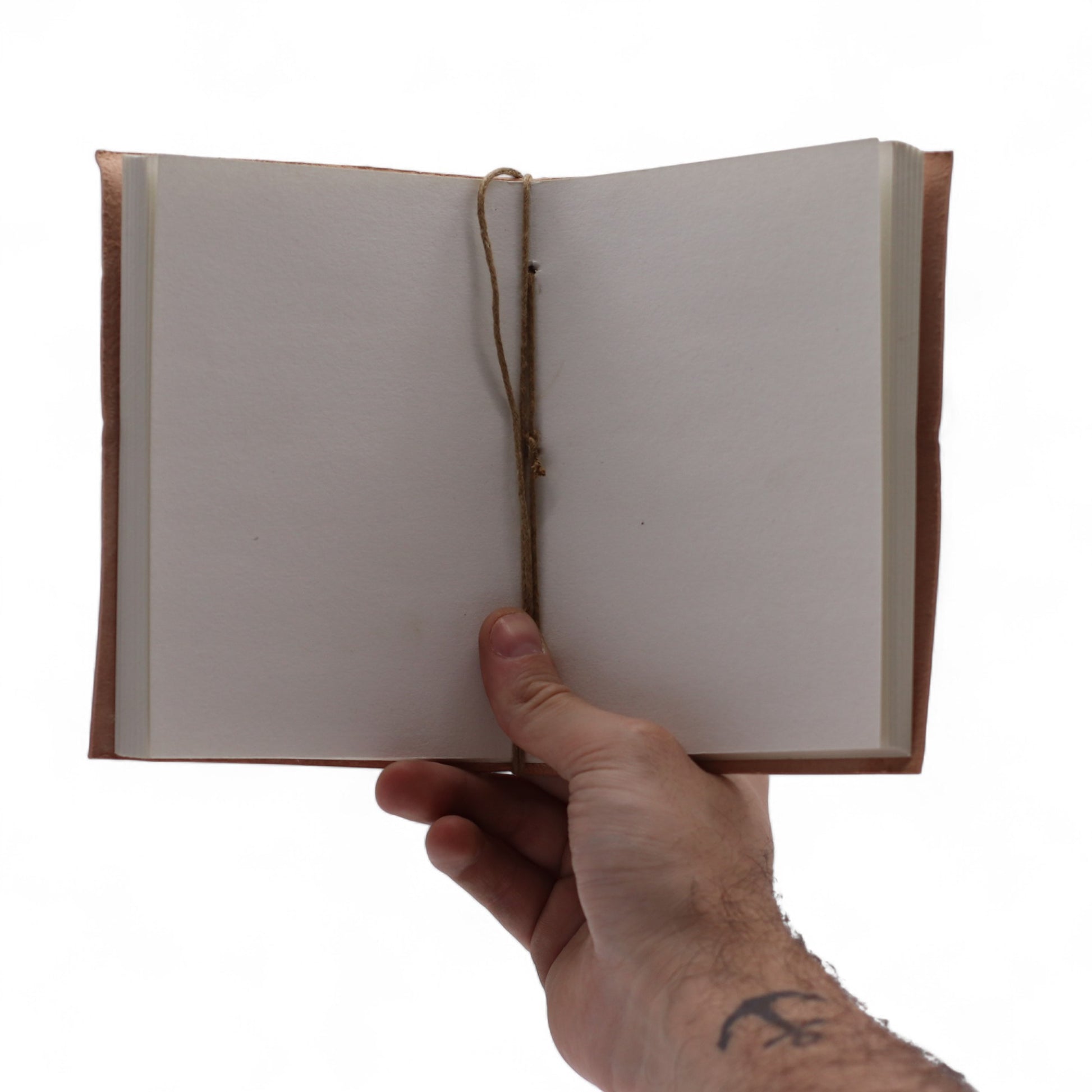 Agenda Piele Lucrata Manual 100 Pagini – Simbol Doi Dragoni – Protectie, Forta si Intelepciune - Carnet Creativ pentru Notite, Inspiratie si Reflectie / Jurnal pentru Creativitate si Idei