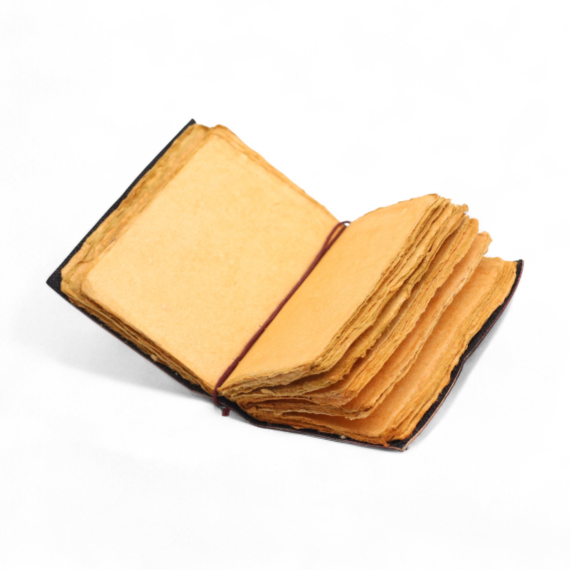 Agenda din Piele Vintage de 200 Pagini (13x10 cm) / Carnet Creativ pentru Notite, Inspiratie si Reflectie / Jurnal pentru Creativitate si Idei