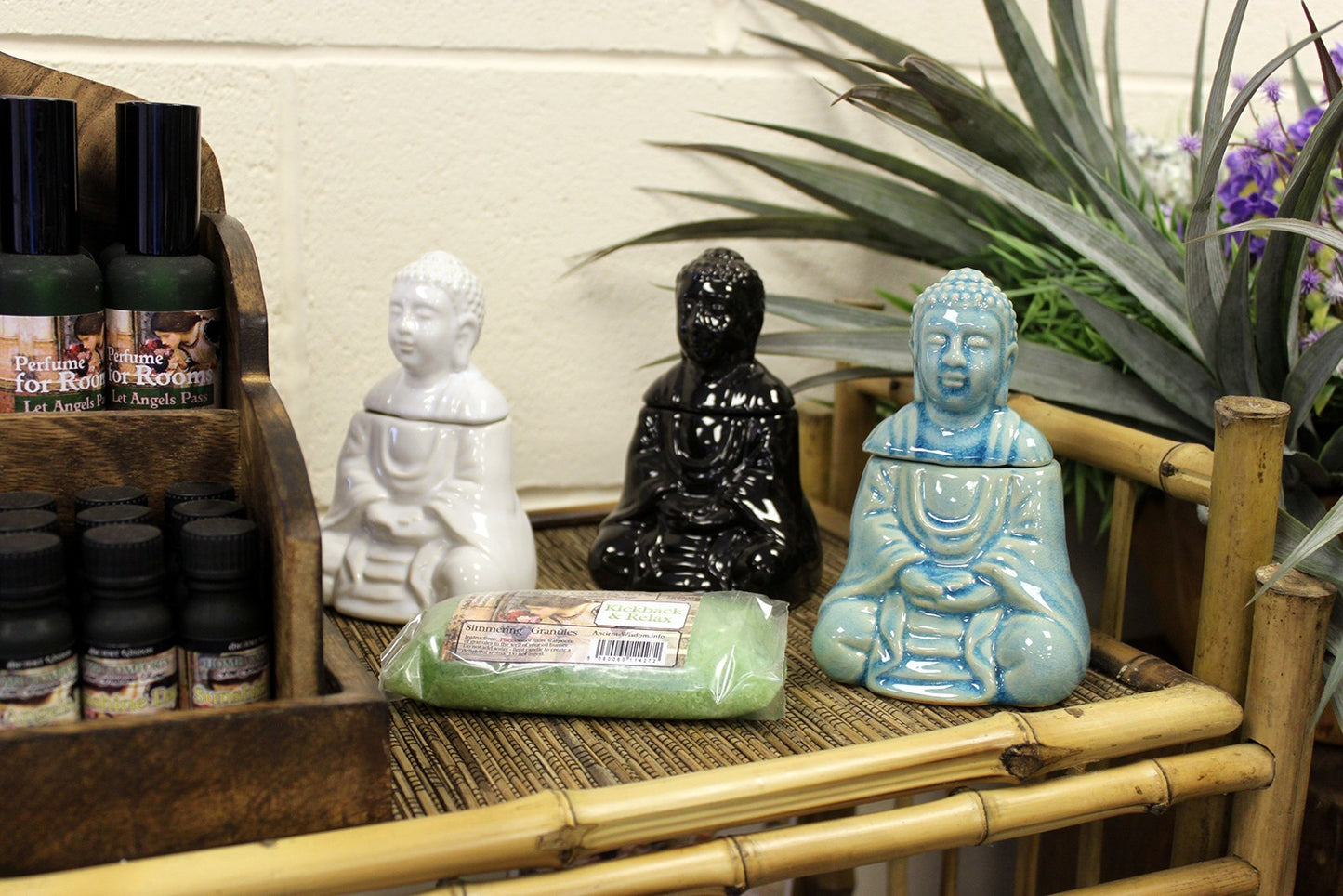 Arzator Buddha Alb pentru Uleiuri Parfumate