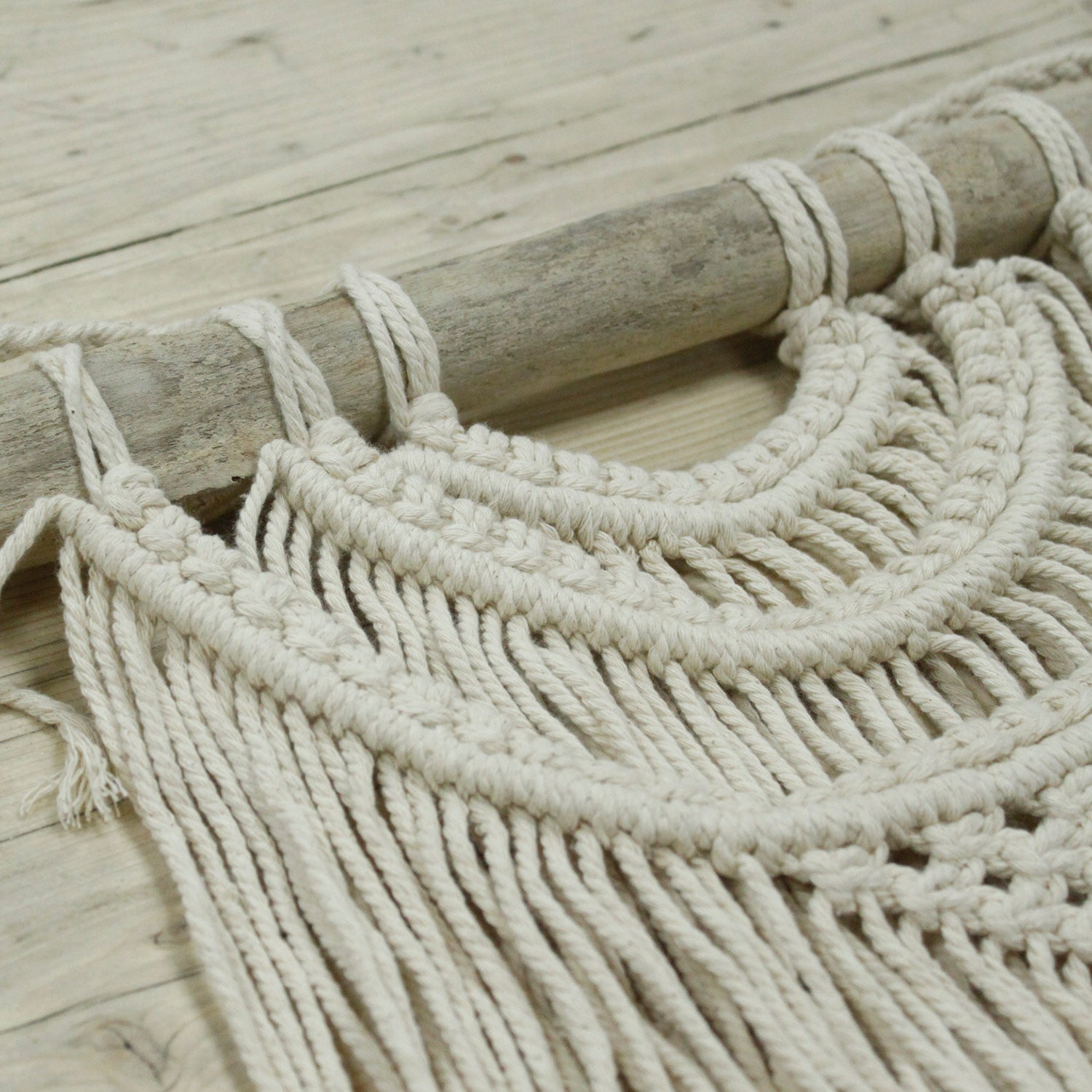 Decoratiune Macrame - Trei Valuri